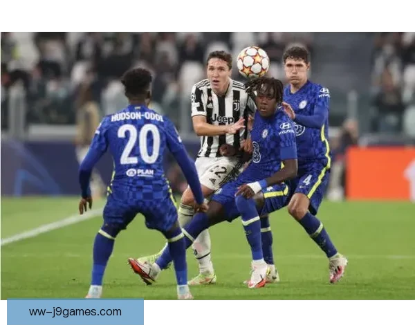 大马丁欧协联点球大战两连扑拯救维拉成功 曼联遭遇失利